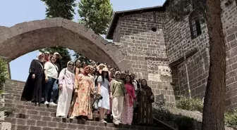 Cizre'den 80 Kadına Diyarbakır ve Mardin Gezisi