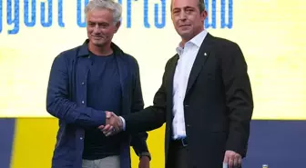 Fenerbahçe, Rus futbolcunun ailesini İstanbul'a getirdi